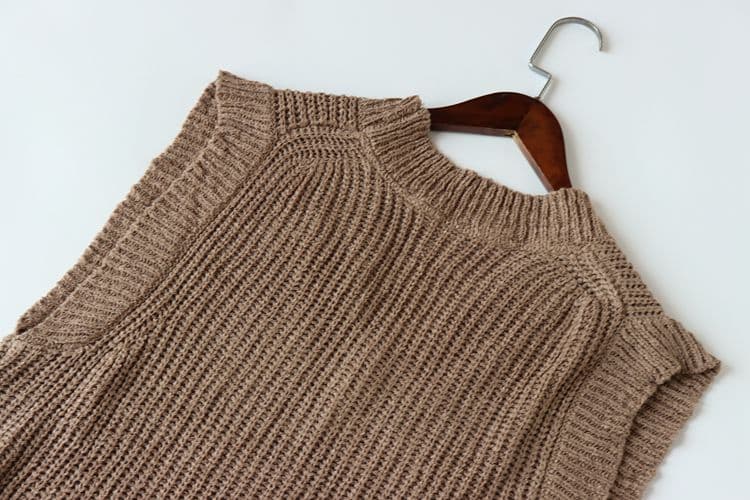 ニットベスト 柔らか風合いのゆったりベスト