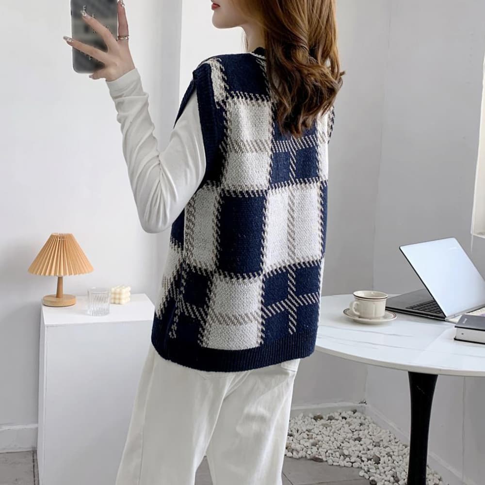ブラウン チェック柄 Vネック ニットベスト