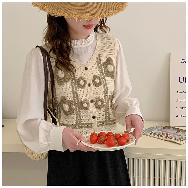 ニットベス 菱形模様のかぎ針編みベスト