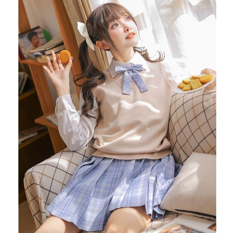 ニットベスト やわらか仕立ての　かわいいスクールニットベスト