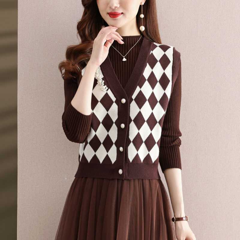 ニットベスト 菱形模様ニットカーディガン