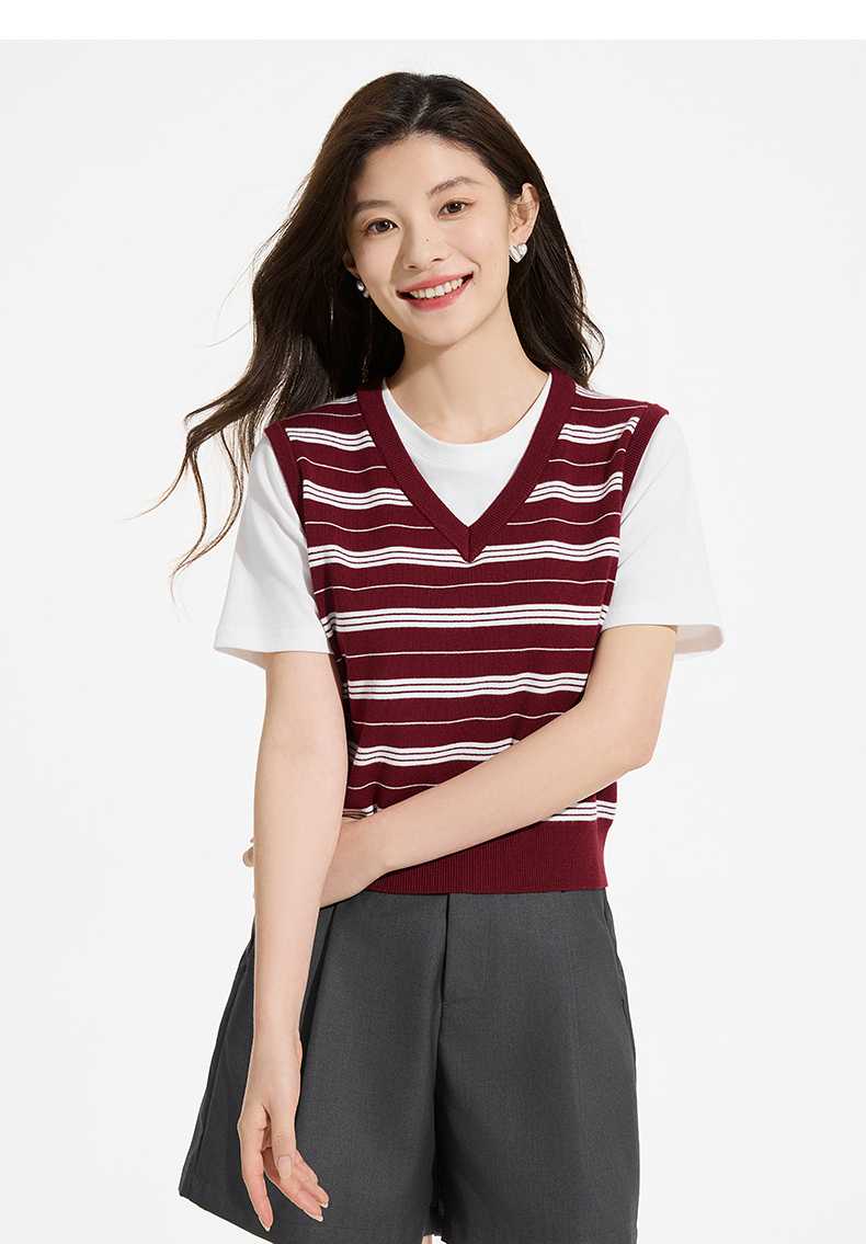 ニットベスト 優雅な横縞模様のカットソー＆ニットベスト