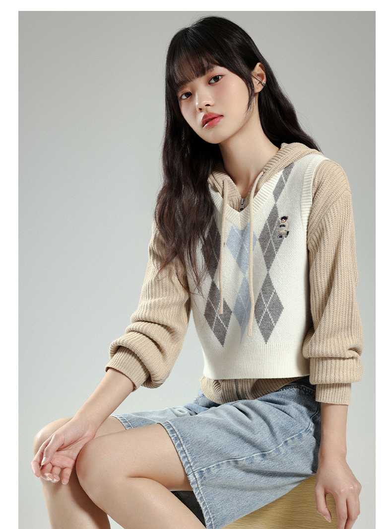 ニットベスト 菱形模様フード付きニットベスト