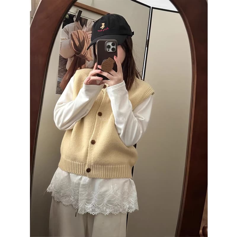 ふんわり優しい手触りのニットベスト