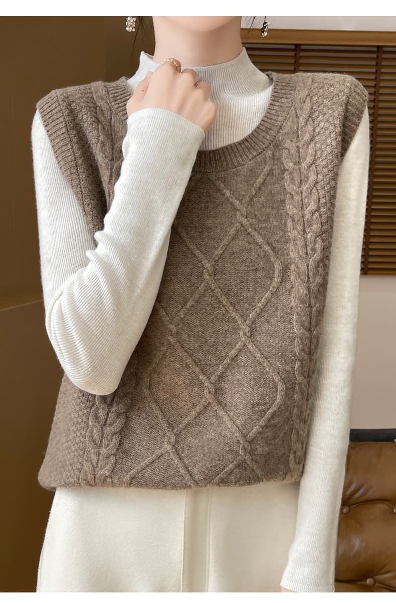 ニットベスト ケーブル編みの上質ニットベスト