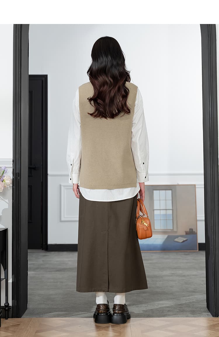 ニットベスト 深みのある大人の重ね着風ニットベスト