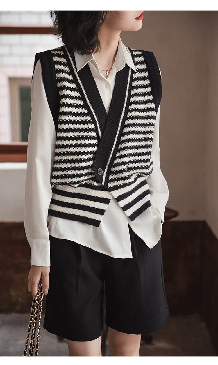 ニットベスト 波模様アシンメトリーニットベスト