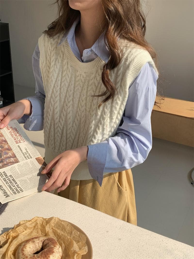 ニットベスト ニットベスト ケーブル編みノースリーブニット