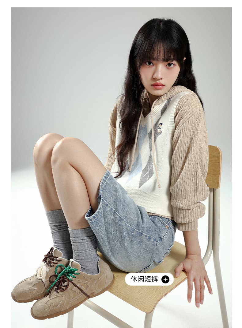 ニットベスト 菱形模様フード付きニットベスト