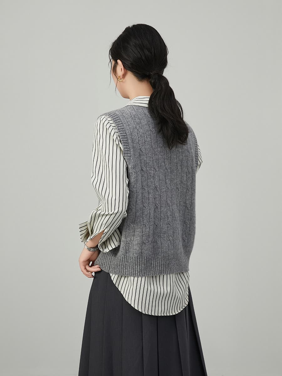 上質リブ編みニットベスト