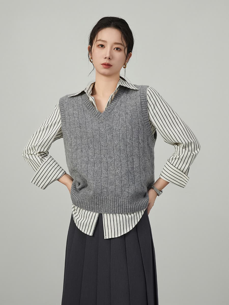 上質リブ編みニットベスト