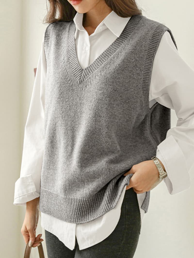 ニットベスト 上質なVネック編み目ベスト