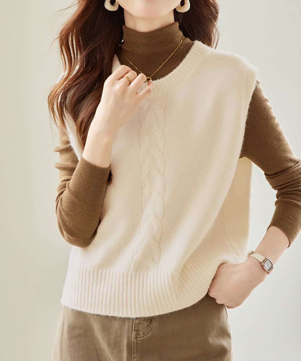 グレー ケーブル編み ニットベスト 背面ボタン