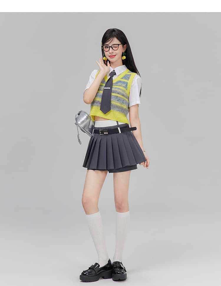 ニットベスト 柔らか縞模様のニットベスト