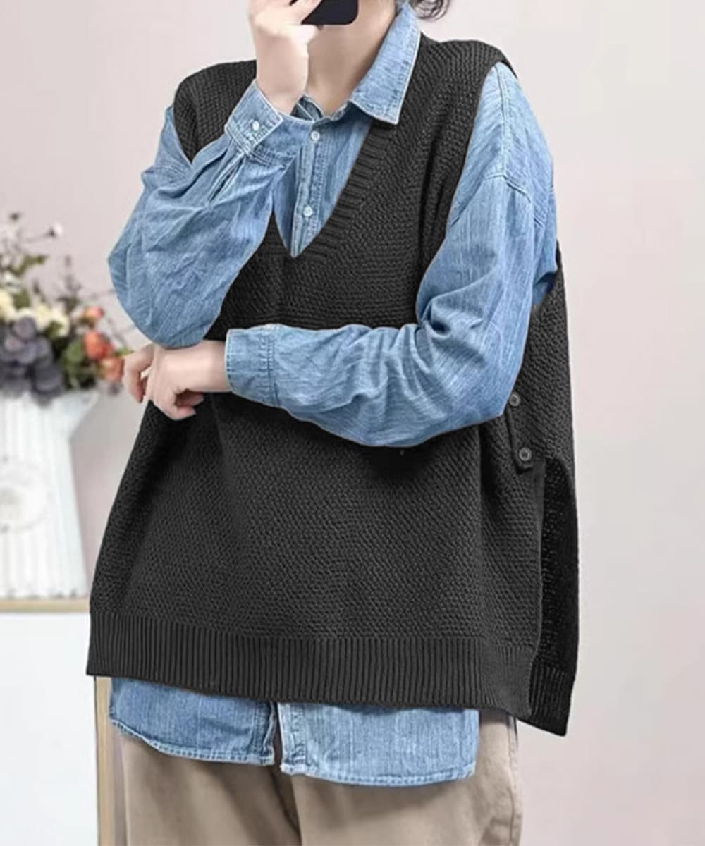 ブラウン ゆったりニットベスト サイドスリット入り