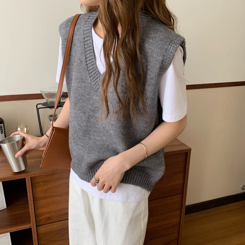 ニットベスト 冬の彩り 定番ニットベスト