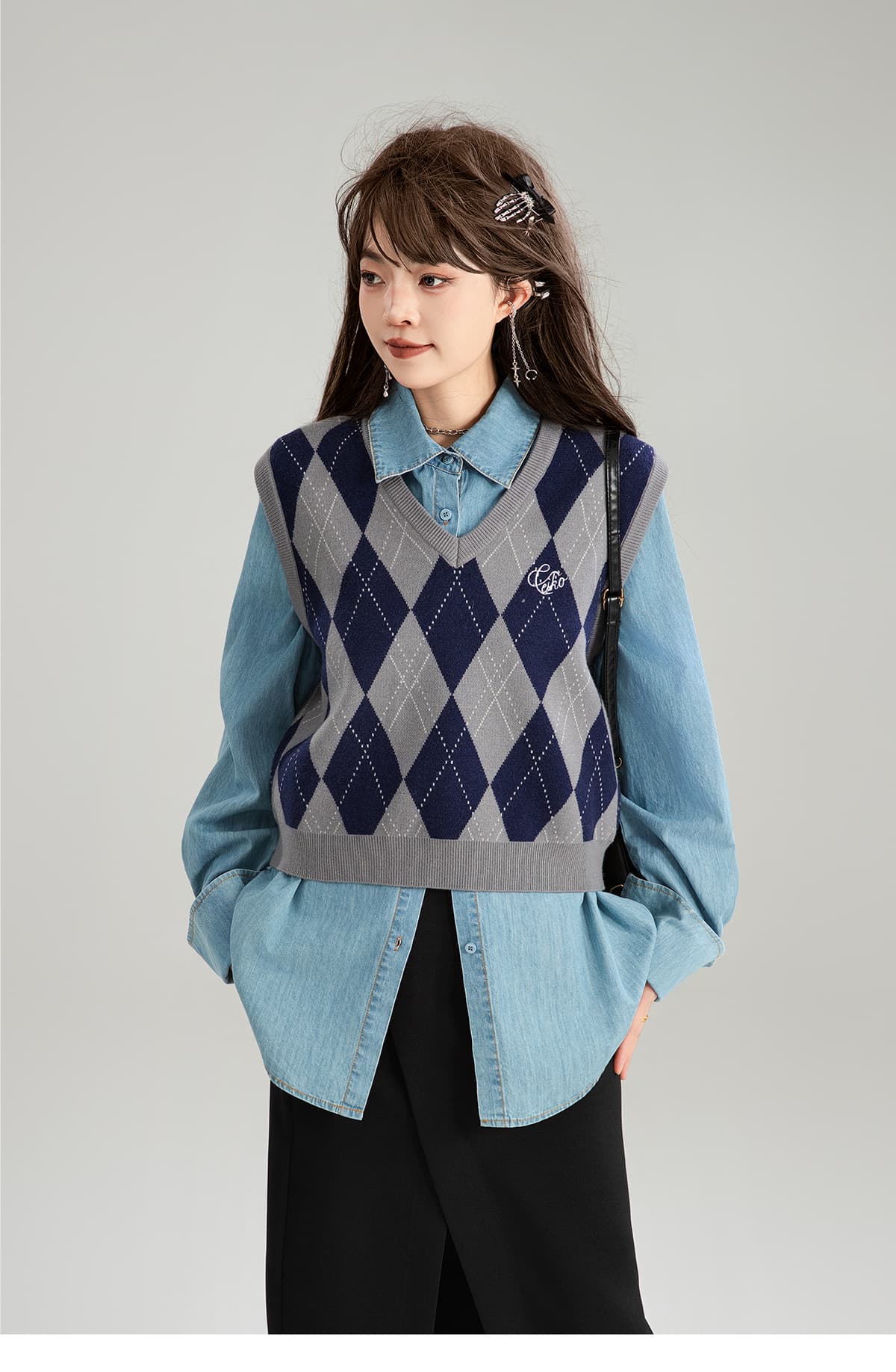 ニットベスト 菱形模様の学院風ニットベスト