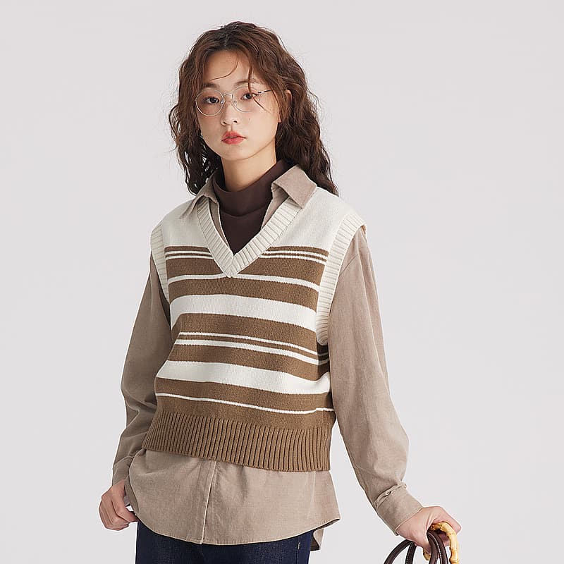 ニットベスト レトロアーガイル柄　ショート丈ニットベスト