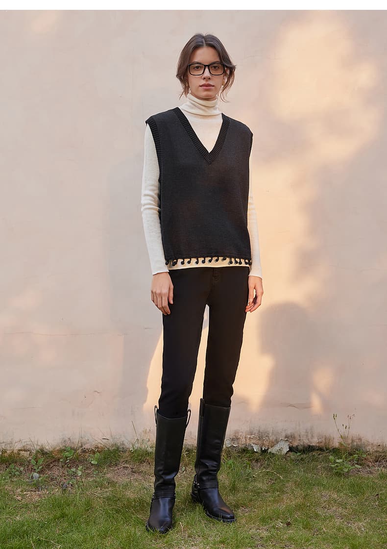 ニットベスト 裾玉飾り深みVネックサマーニットベスト