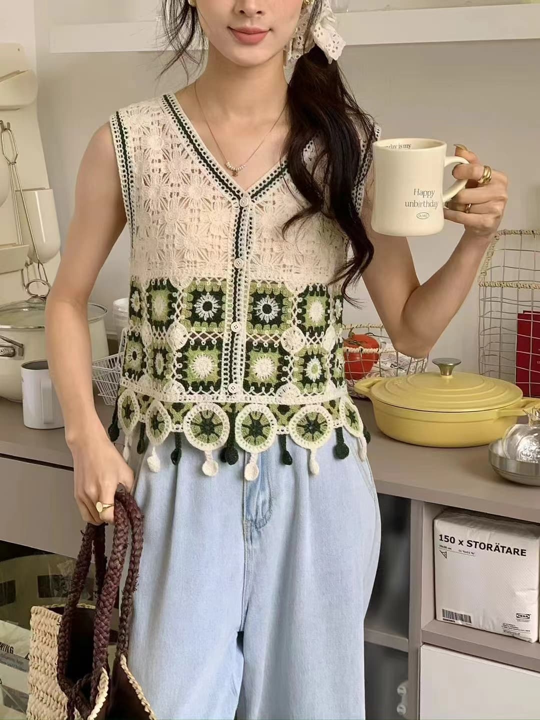 ニットベス 菱形模様のかぎ針編みベスト