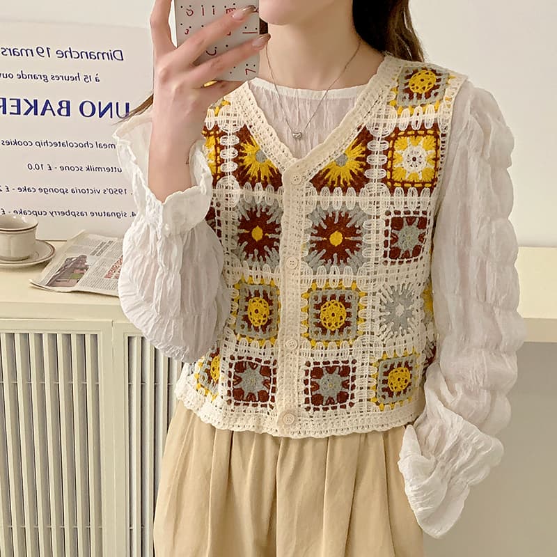 ニットベス 菱形模様のかぎ針編みベスト