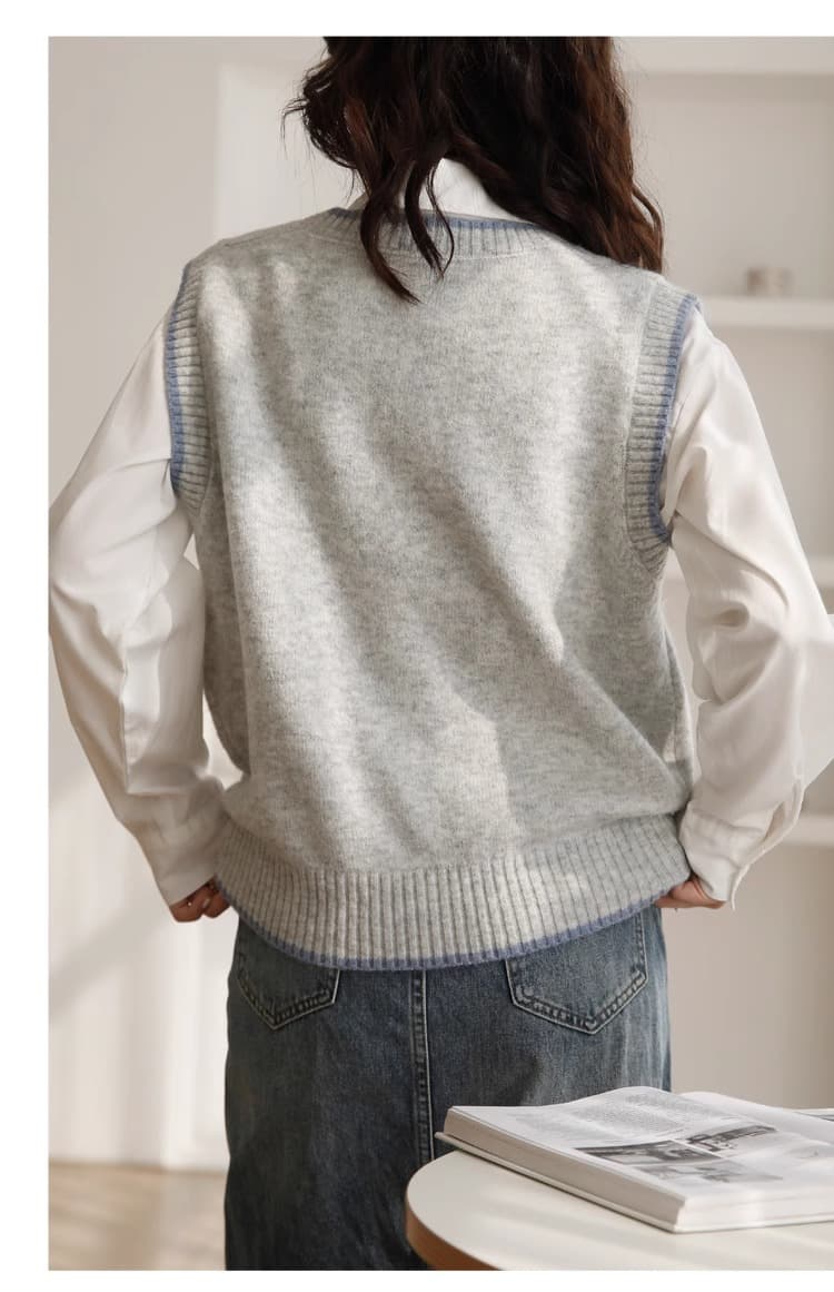 シンプル重ね着風ニットベスト