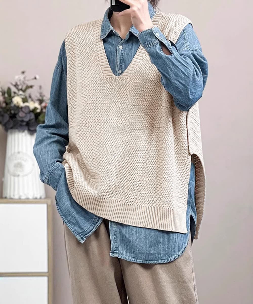 ブラウン ゆったりニットベスト サイドスリット入り