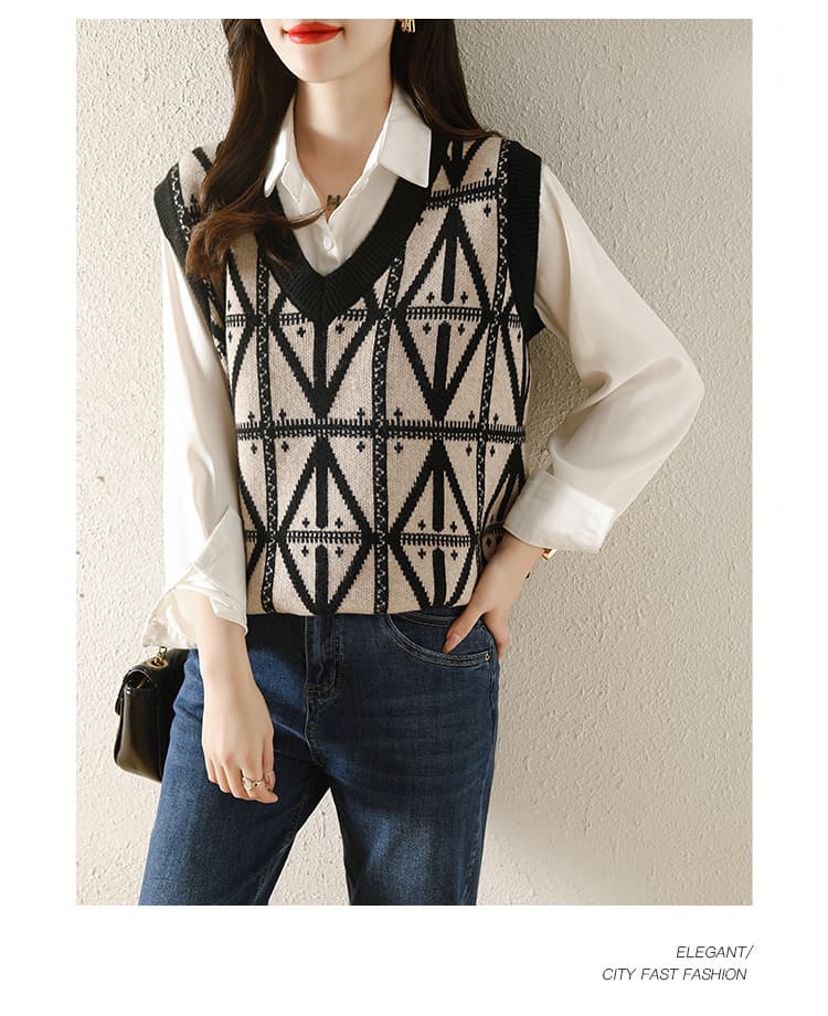 ニットベスト 幾何学模様ゆったりニットベスト