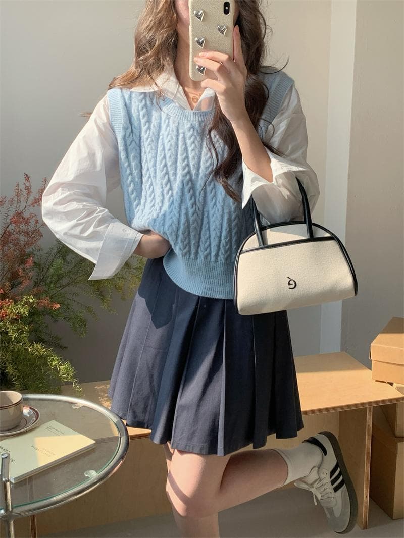 ニットベスト ニットベスト ケーブル編みノースリーブニット