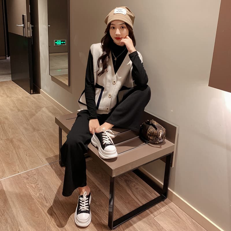 ニットベスト 配色デザイン前開きニットベスト