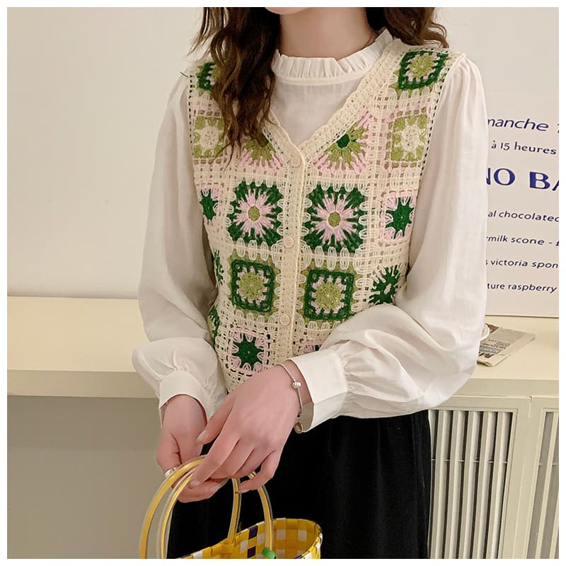 ニットベス 菱形模様のかぎ針編みベスト