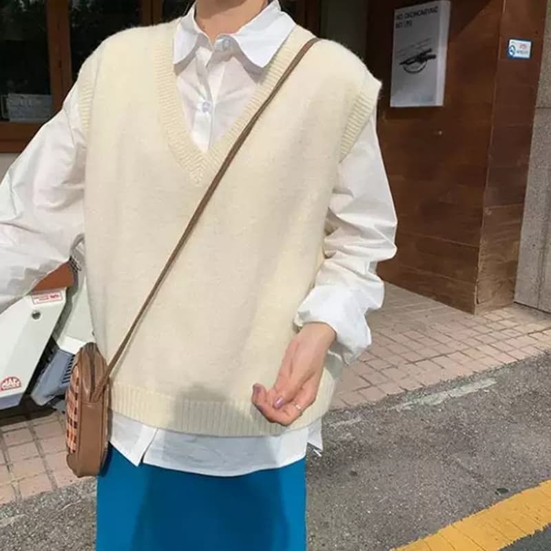シンプル重ね着ニットベスト